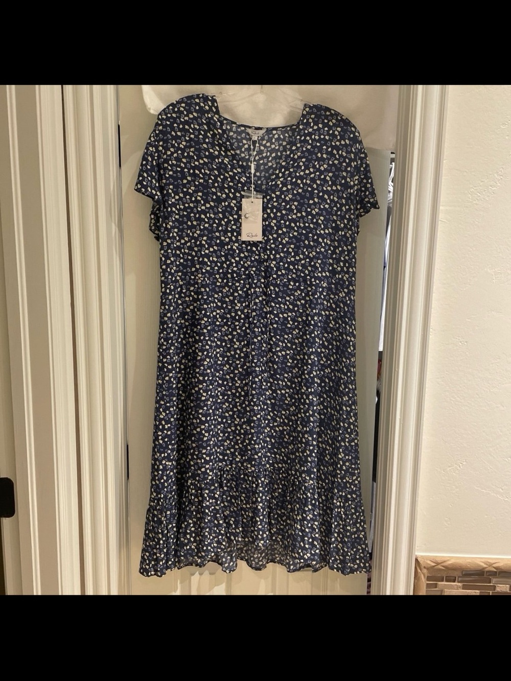 Rails Kiki Navy Ditzy Floral Flutter Sleeve Midi Dress NWT Large